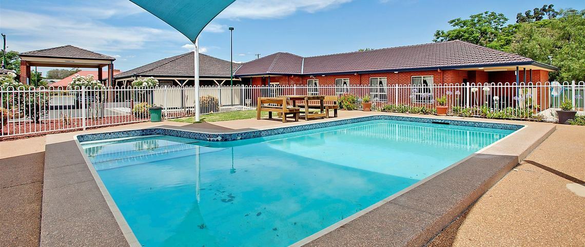 Bushman'S Motor Inn Parkes Exterior photo